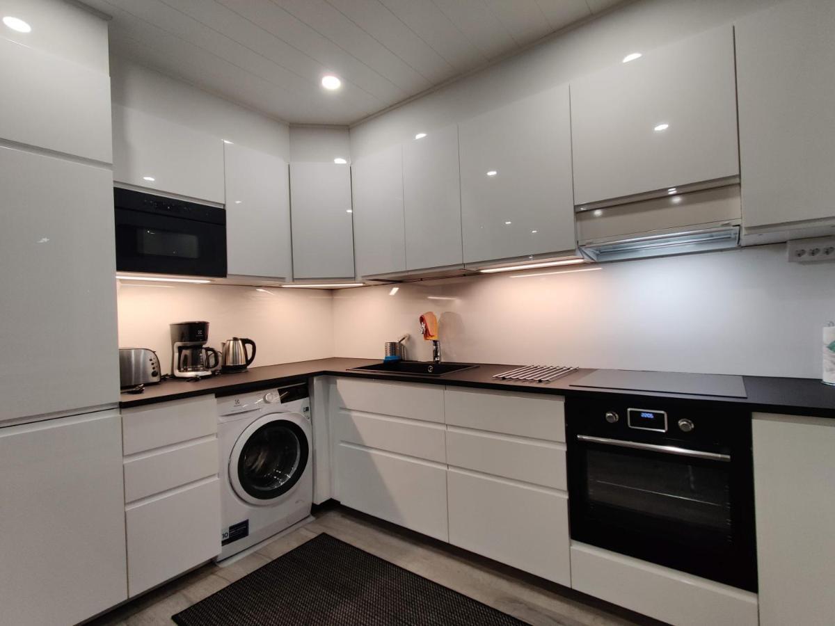 Alexi Apartments - Newly Renovated Apt In The Heart Of The City Near To Railway Station And Nokia Arena Tampere Exterior foto