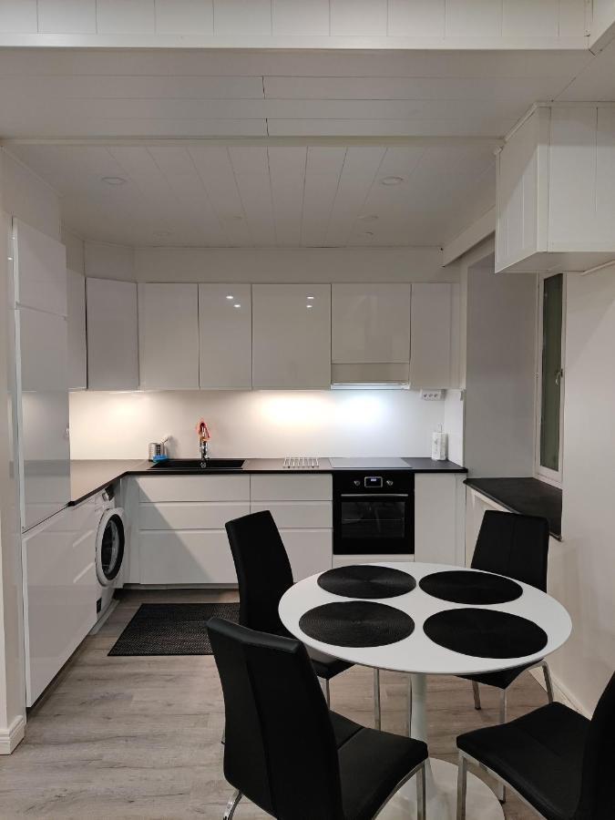 Alexi Apartments - Newly Renovated Apt In The Heart Of The City Near To Railway Station And Nokia Arena Tampere Exterior foto